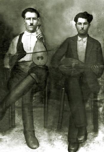 Κρητικοί μουσικοί, αρχές 20ου αιώνα (Γιάννης Χαρκούτσης, Ασκοί, Πεδιάδα).